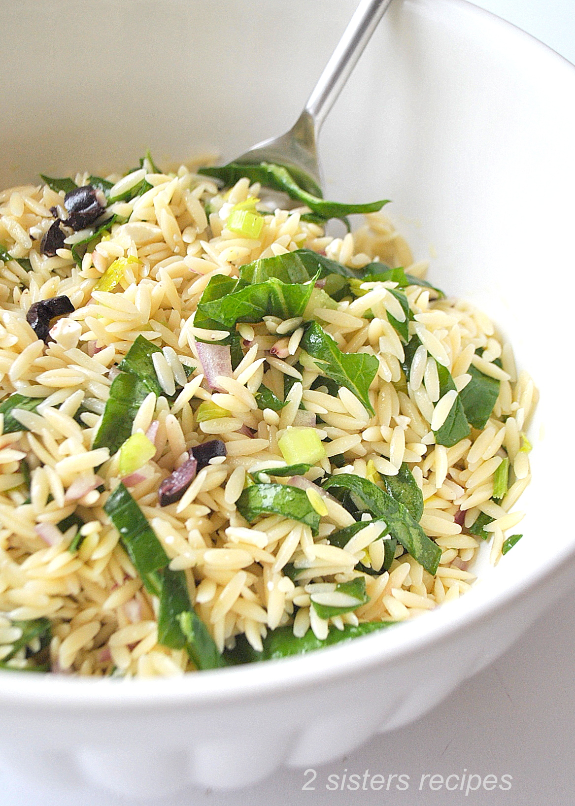 Spinach Orzo Salad: Perfect Side Dish or Satisfying Main